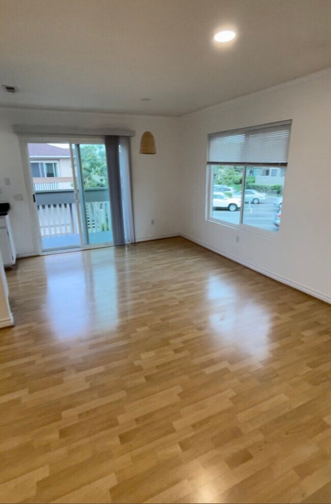 dinning area - 7962 Arly Ct