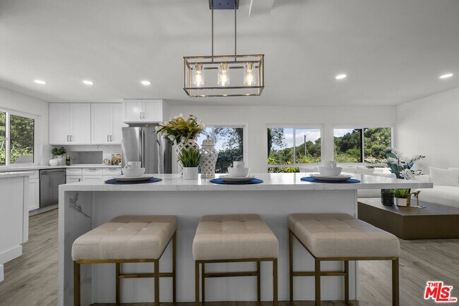 Building Photo - 3453 Green Vista Dr