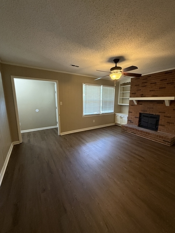 Building Photo - 2217 Villaret Dr SW