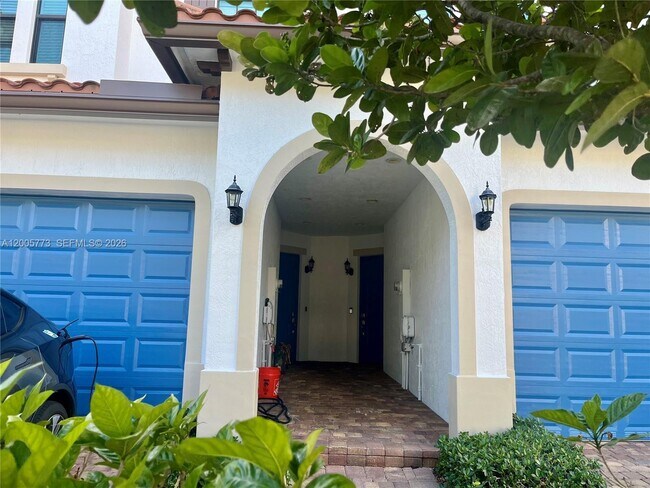 Building Photo - 1346 SW 113th Terrace