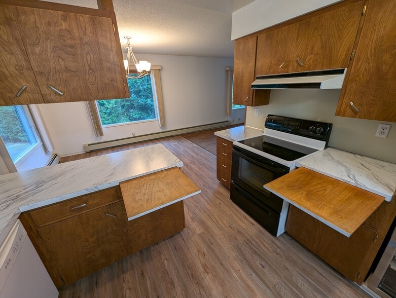 built in additional counter space - 2575 Yew Street Rd