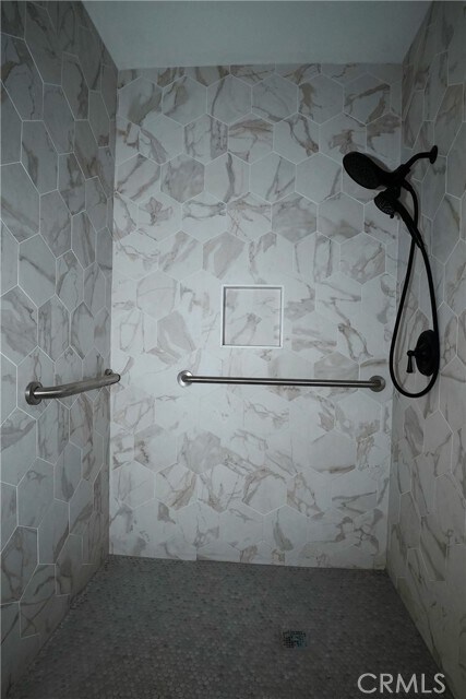 Building Photo - 33716 Hubbard Rd