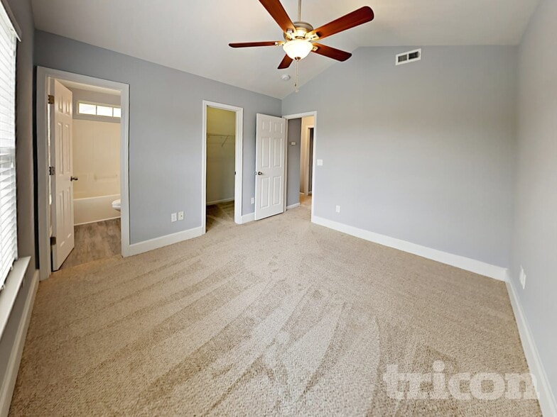 Building Photo - 13109 Autumn Trace Dr