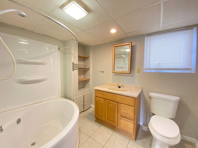 Building Photo - 1 Bedroom In Merrillville