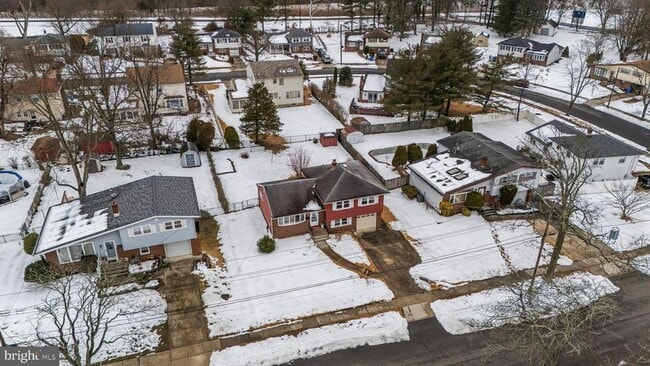 Building Photo - 154 Valleybrook Rd E