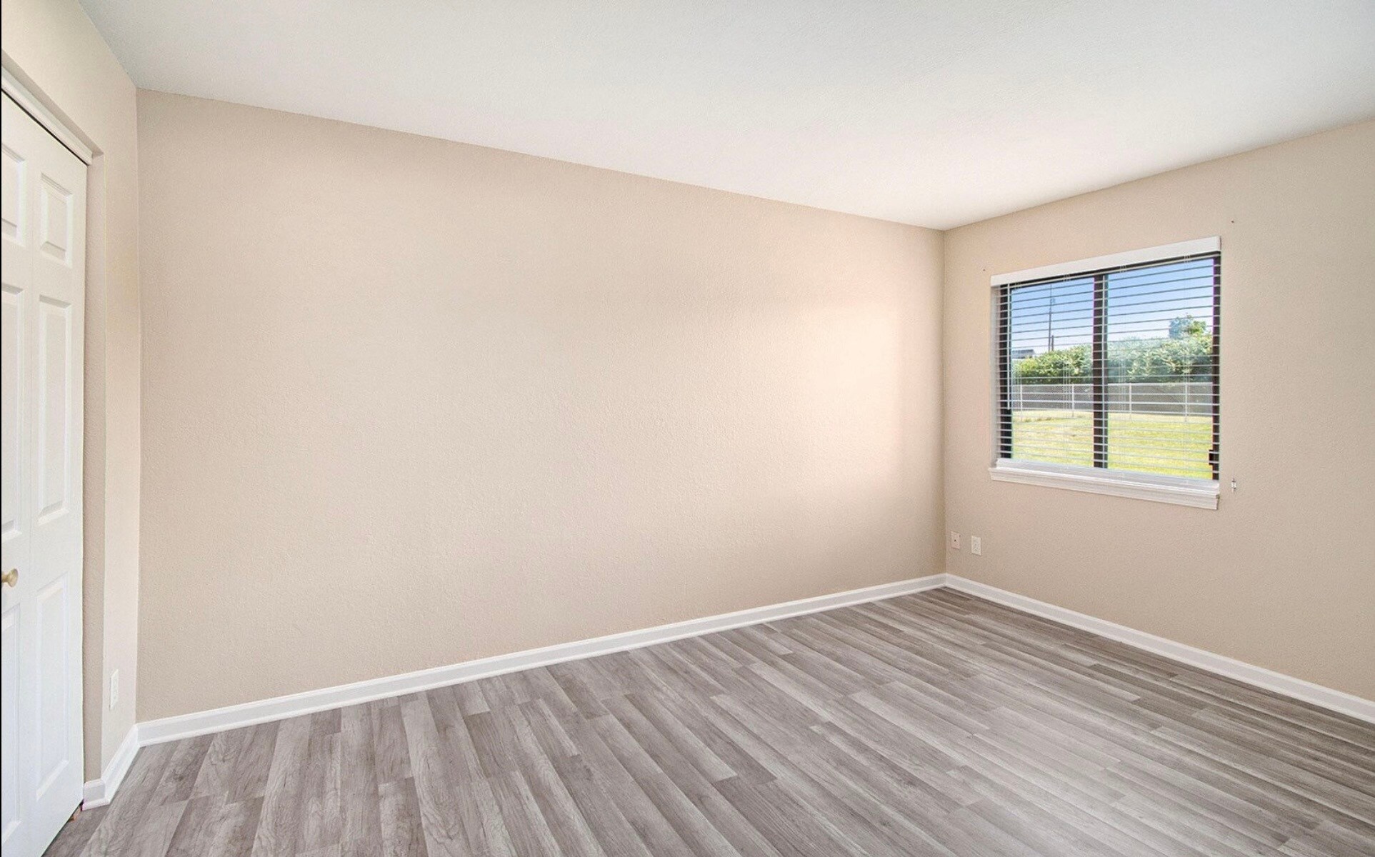 Building Photo - 4348 Norman Dr SE