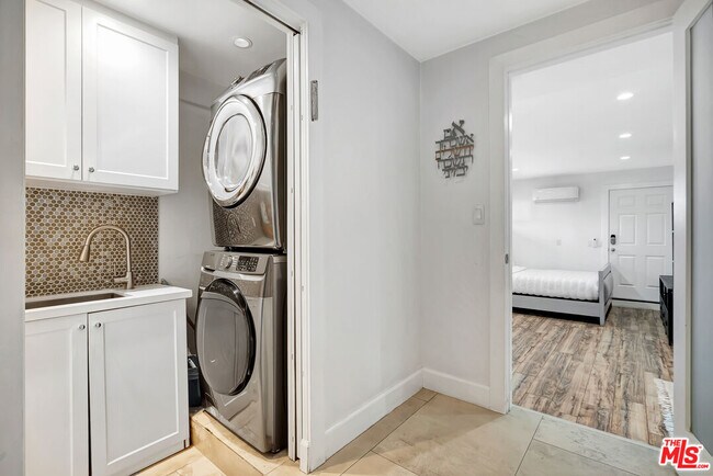 Building Photo - 6324 Geyser Ave