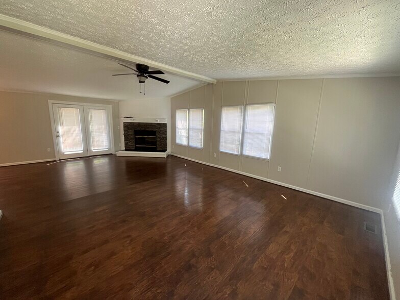 Building Photo - 6301 Bannock Ct