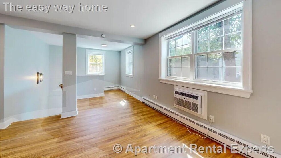 Building Photo - 132 Sherman St