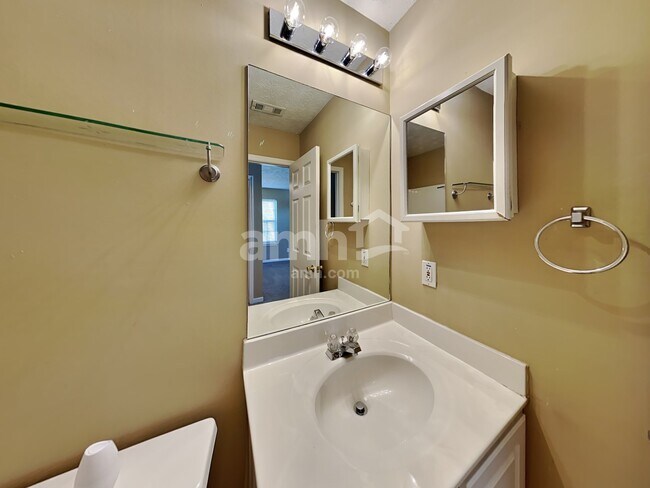 Building Photo - 606 Windcroft Cir NW