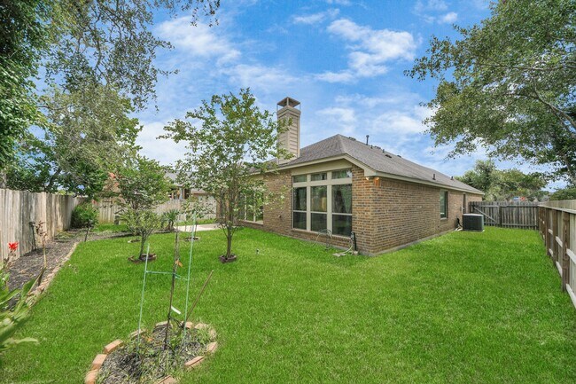 Building Photo - 4614 S Creekmont Dr
