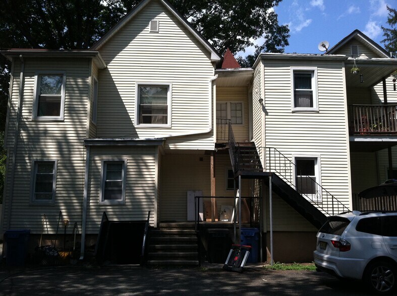 rear of house - 19 Essex Ave