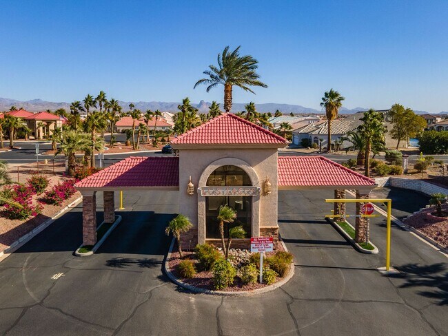 Building Photo - 6129 Lago Grande Dr