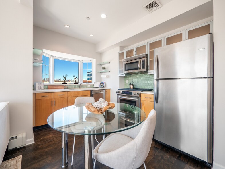 Building Photo - 32-86-86 41st St