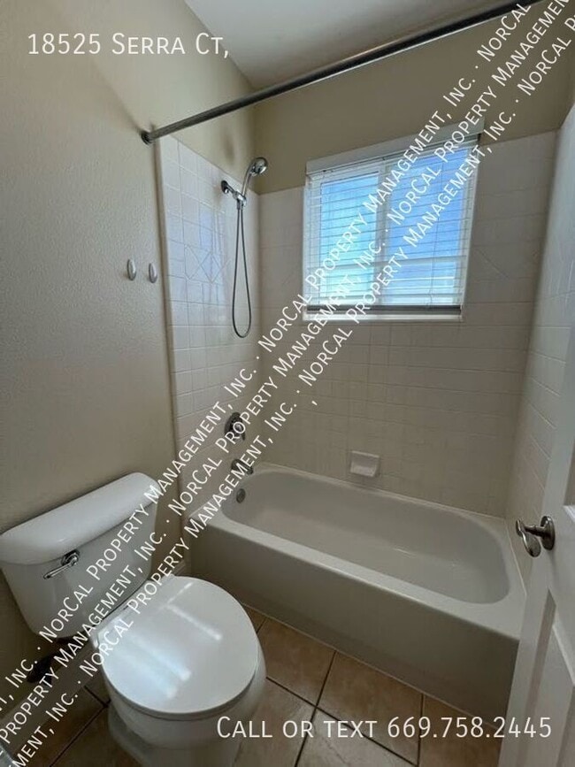 Building Photo - 18525 Serra Ct