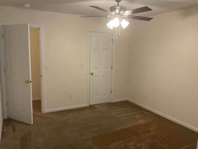 Building Photo - 4304 W Caleb Ct