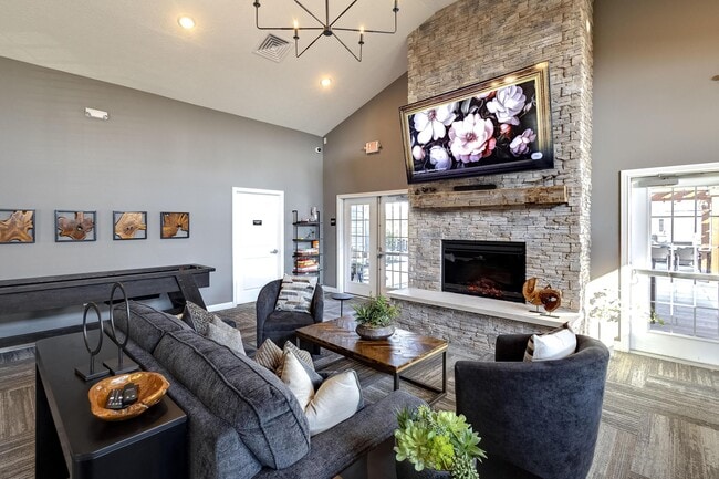 Building Photo - 24 Glade Lp