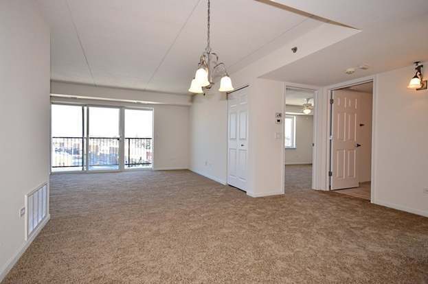 Building Photo - 8010 Riverwalk Dr