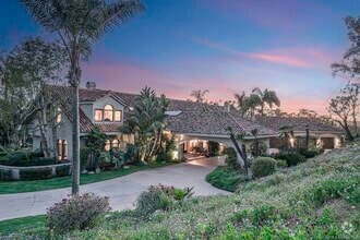 Building Photo - 5305 La Crescenta Rd