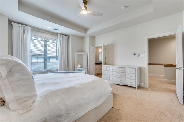 Building Photo - 5916 Hudson St