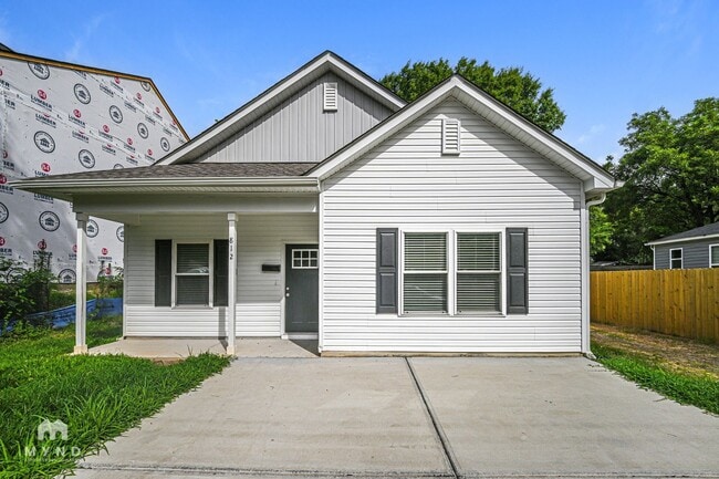 Building Photo - 812 Cantwell St