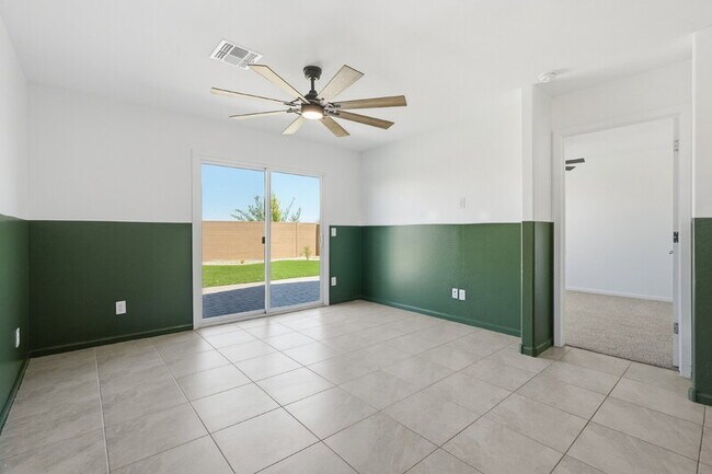 Building Photo - 12168 E Sunflower Ln