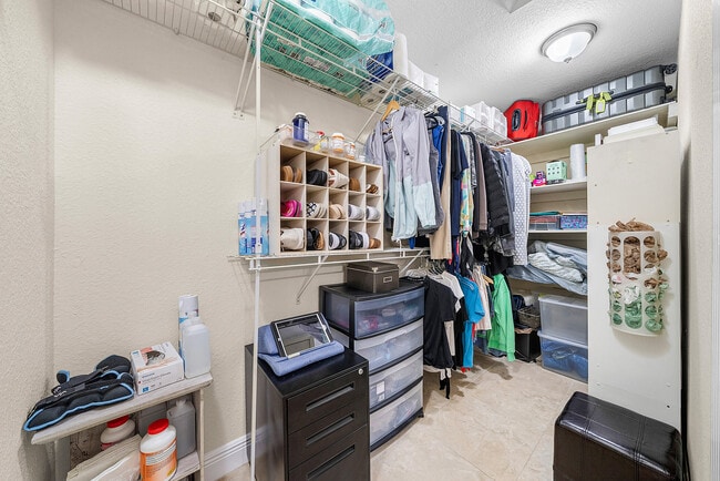 Building Photo - 13990 Nesting Way