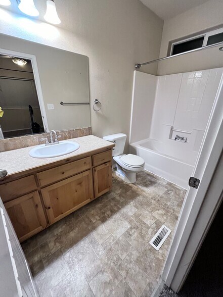 Master Bath - 16089 Sunnyfield