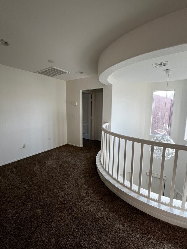 Building Photo - 9250 William Hill Ave