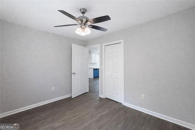 Building Photo - 2146 Brookview Dr NE