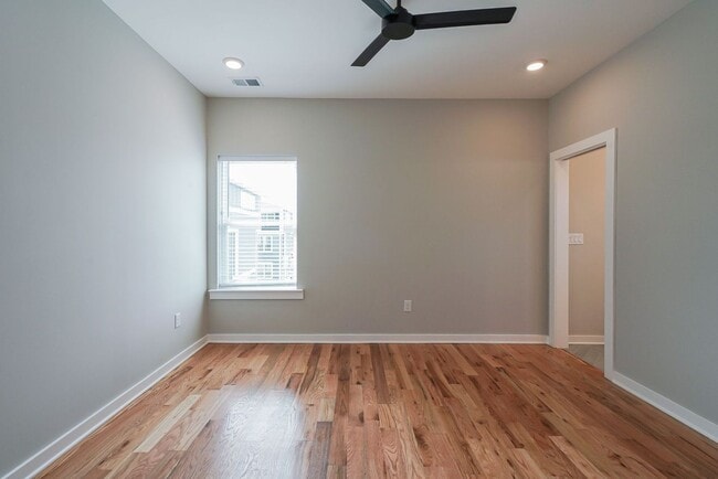 Building Photo - East Nashville Townhome