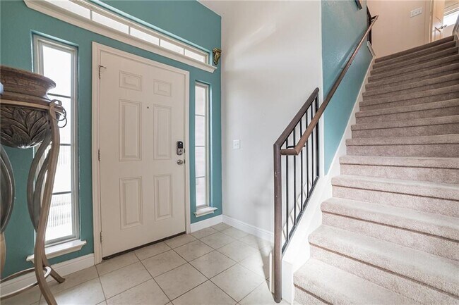 Building Photo - 308 Potters Peak Way