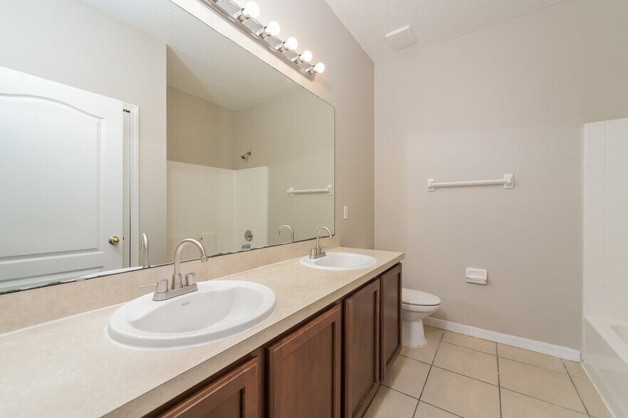 Building Photo - 4316 Creeks Run Blvd