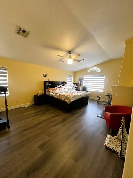 Building Photo - 9000 Cotton Rose Way