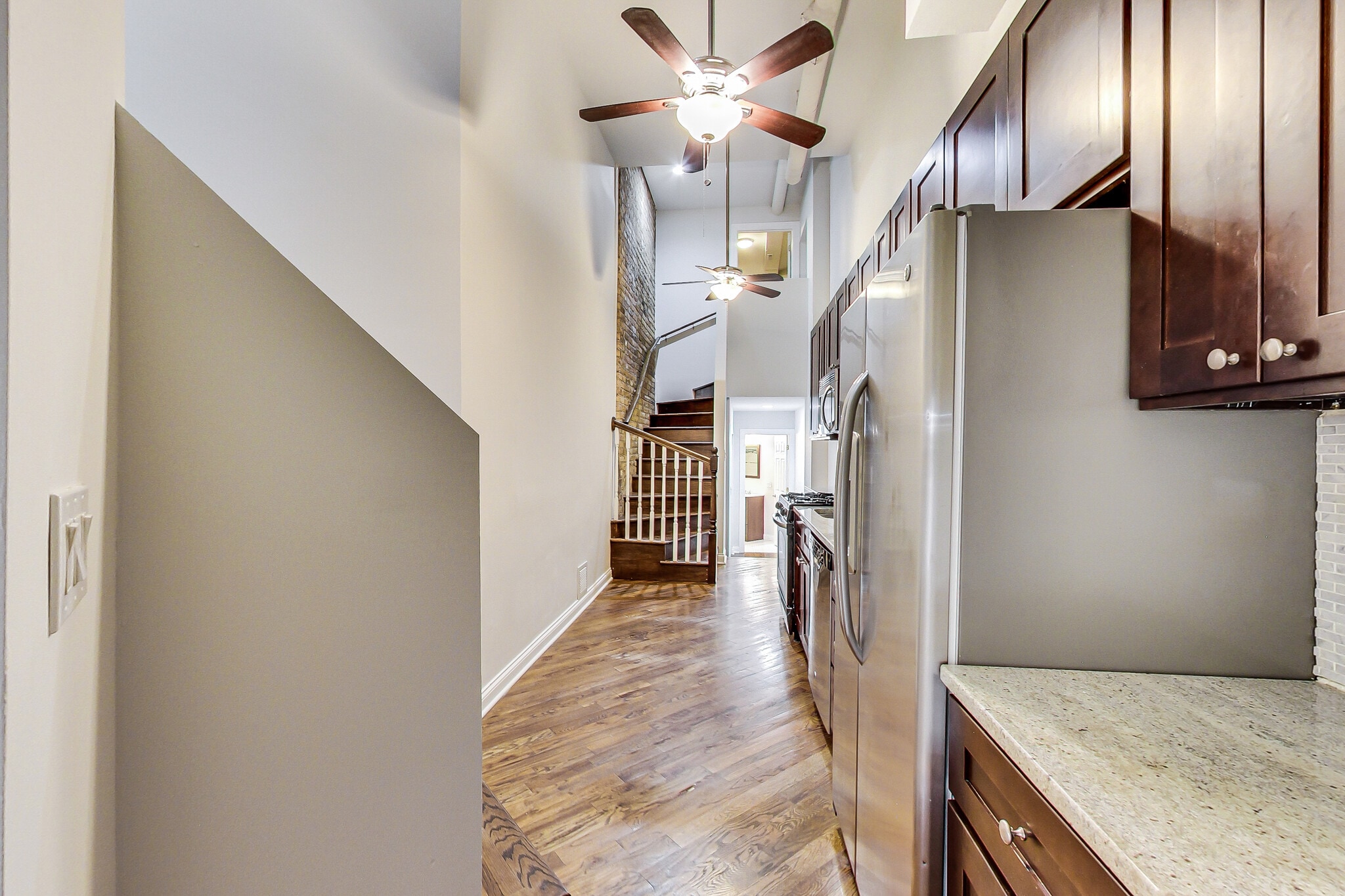 Building Photo - 1802 N Sheffield Ave