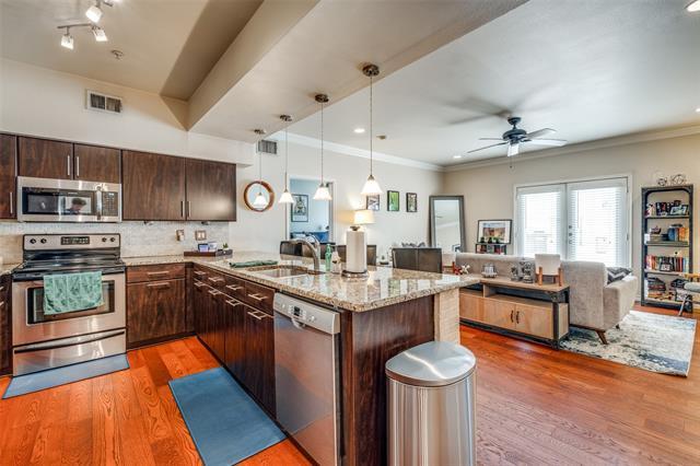 Building Photo - 3102 Kings Rd