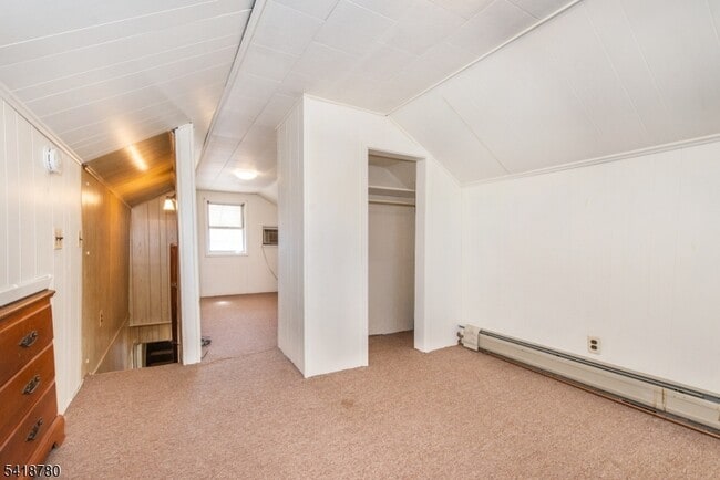 Building Photo - 18 Pulaski St