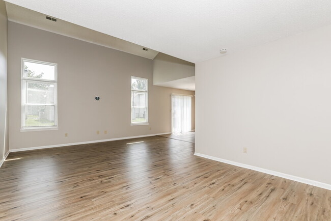Building Photo - 7115 Sun Ct