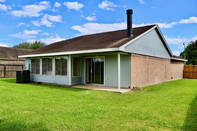 Building Photo - 14054 Bell Towne Dr
