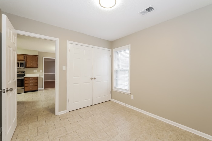 Building Photo - 1539 Fox Trace Dr