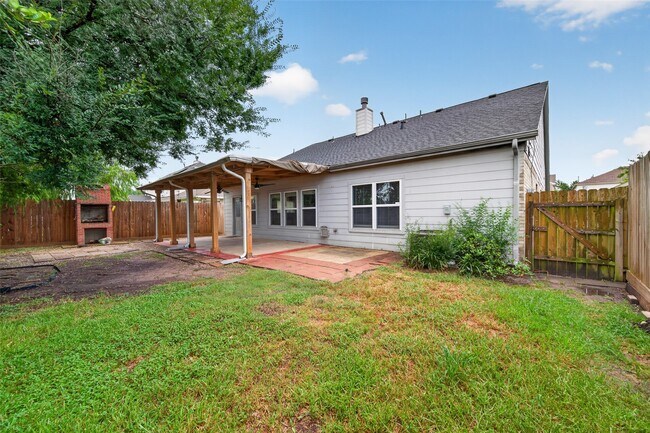 Building Photo - 3223 Legends Creek Dr