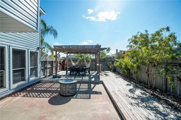 Building Photo - 13809 Suntan Ave