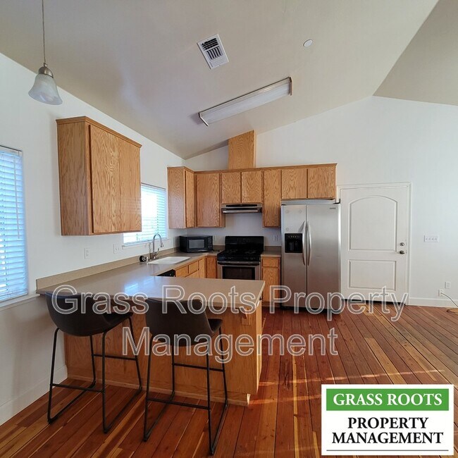 Building Photo - 152 W Empire St