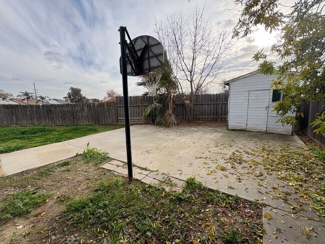 Building Photo - Very Nice Home for Rent! Swimming Pool!