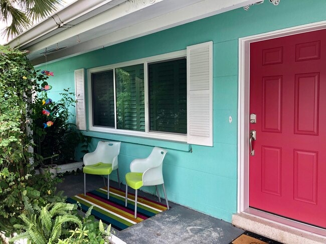 Front Patio - 3605 Iroquois Ave