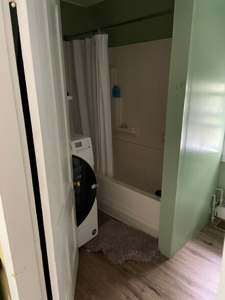 Building Photo - 6 Narragansett St