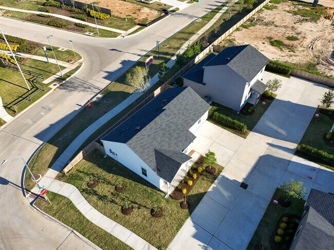 Building Photo - 30503 Bladnoch Ln