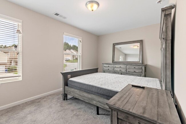 Building Photo - 1006 Valley Rock Dr