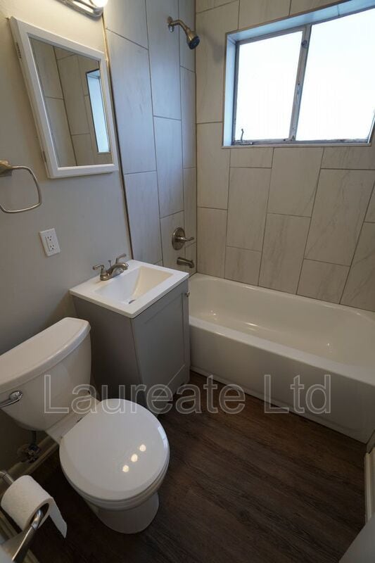 Building Photo - 1925 E Wesley Ave