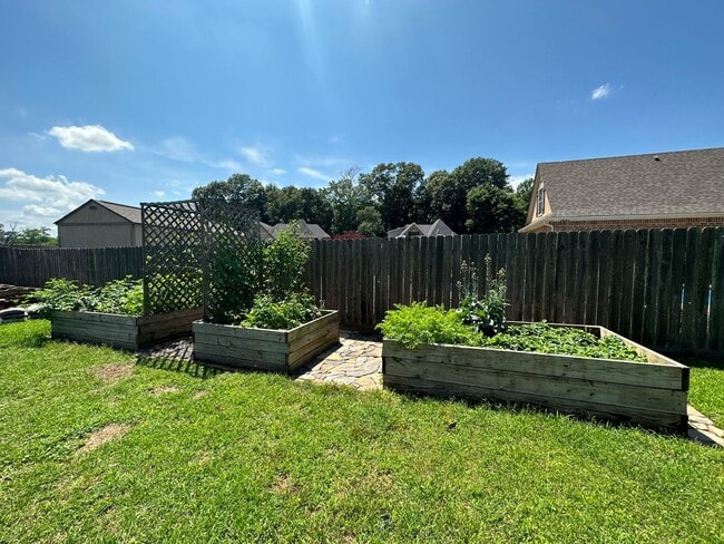 Building Photo - Haughton Home, Updated With Over 2,100 Square Feet